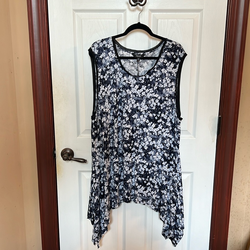 Simply Vera VeraWang tank